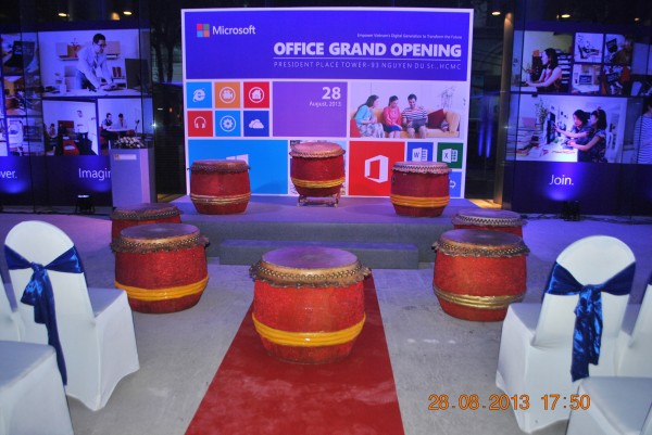 130828-php-microsoft-opening-new-office-hcm-04_resize