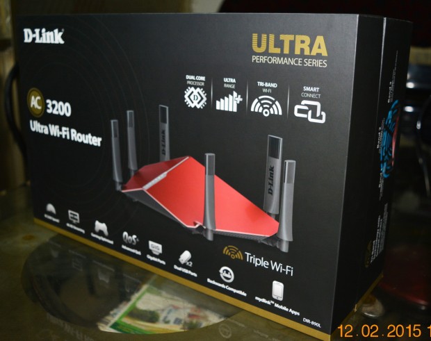 150212-dlink-ac 3200-wifi-router-03_resize