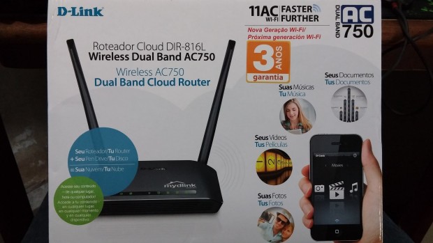 D-Link Wireless AC750 router-dir816l-03