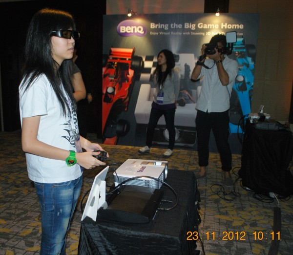 121122-24-singapore-benq-056-1024