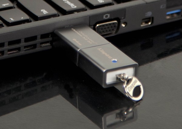 kingston_datatraveler_hyperx_predator_3.0_3