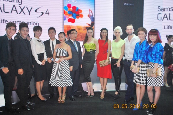 130503-samsung-galaxy-s4-note-8-hcm-070_resize