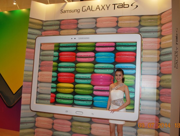 140703-samsung-galaxy-tab-s-hcm-004_resize