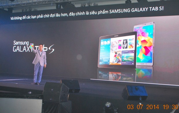 140703-samsung-galaxy-tab-s-hcm-017_resize