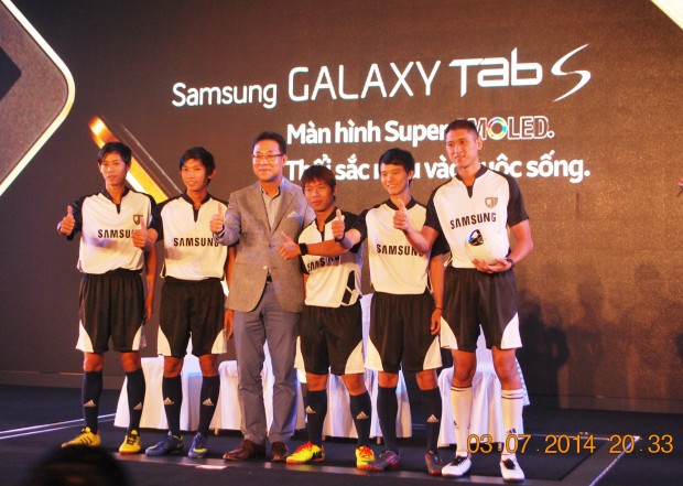 140703-samsung-galaxy-tab-s-hcm-042_resize