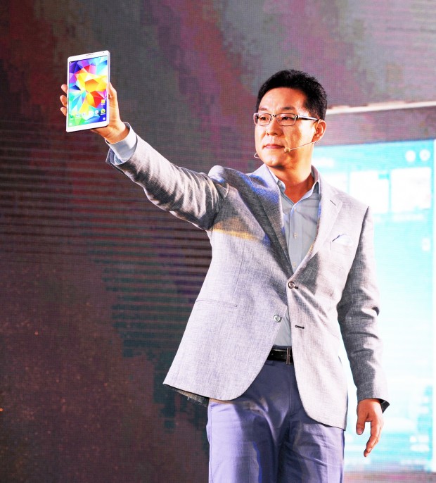 140703-samsung-galaxy-tab-s-hcm-047_resize