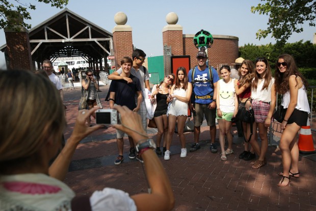 140723-google-trekker-statue-of-liberty-05