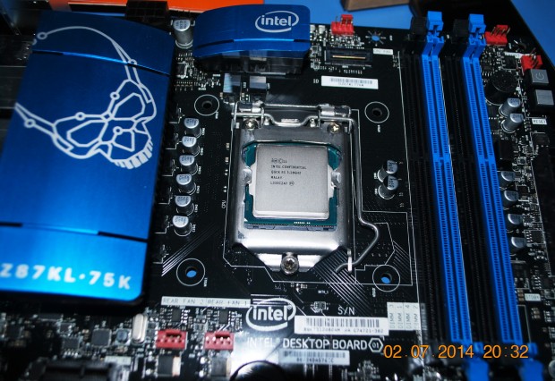 cpu-intel-pentium-g3258-03_resize