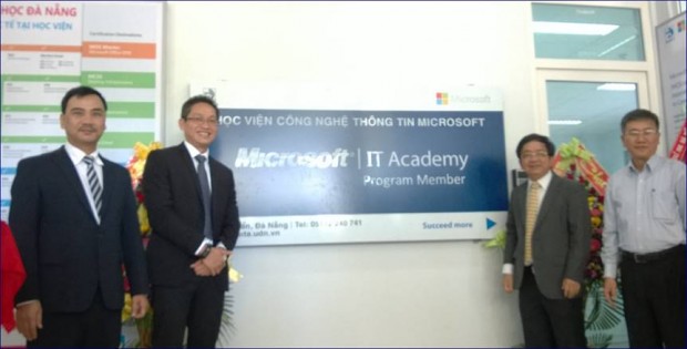 140822-microsoft-it-academy-02