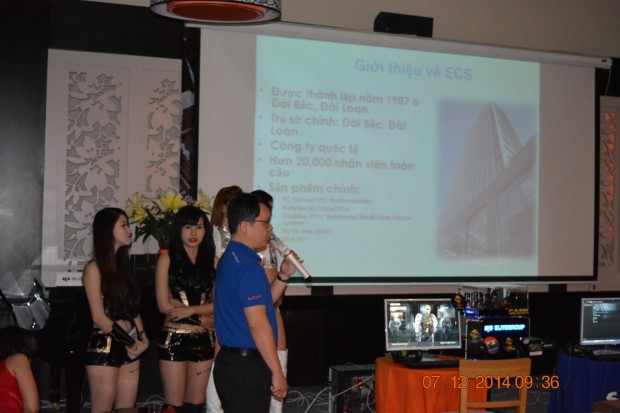 141207-ecs-game-day-hcm-008_resize