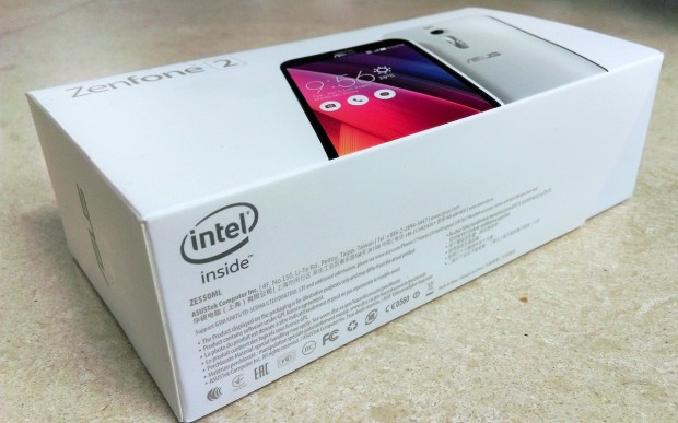 Asus-ZenFone-2-box