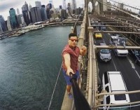 Vào tù vì ảnh selfie