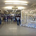 Bị bắt vì lưu ảnh khỏa thân của mình trong điện thoại