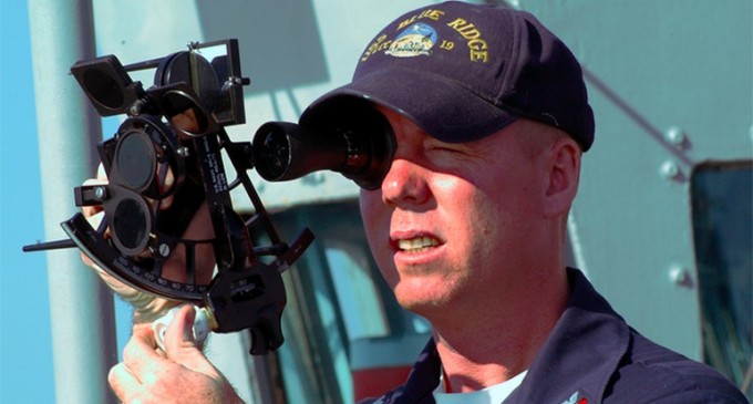 Sợ tin tặc, Hải quân Mỹ xài lại đồ cổ