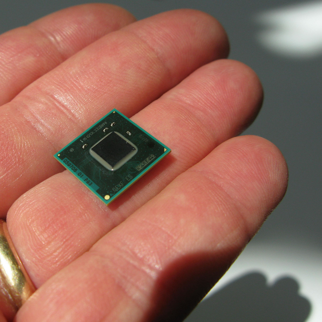 Чип интел. Intel Quark. Intel Quark d1000. Процессор , с однокристальные системы. Soc чип.