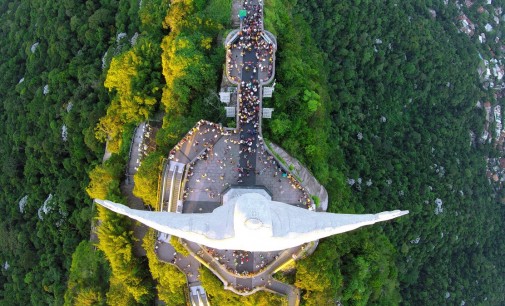 12 tấm ảnh chụp bằng drone ấn tượng nhất năm 2015