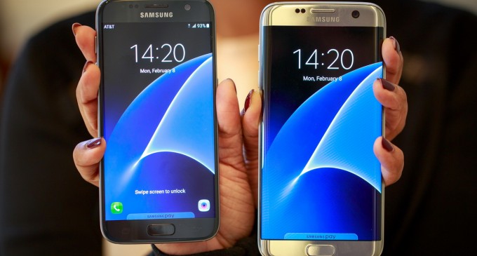 Doanh số ngày mở bán đầu tiên của Samsung Galaxy S7/S7 edge cao gấp 3 lần S6/S6 edge