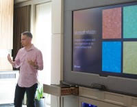 Microsoft từ bao cấp chuyển sang đổi mới