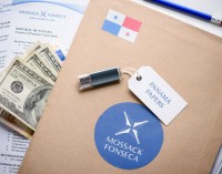 Hồ sơ Panama trong thế giới trong suốt và phẳng