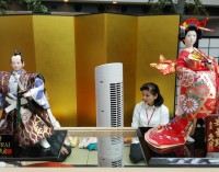 VIDEO: Trải nghiệm mặc áo kimono Nhật Bản tại sân bay Narita Tokyo.