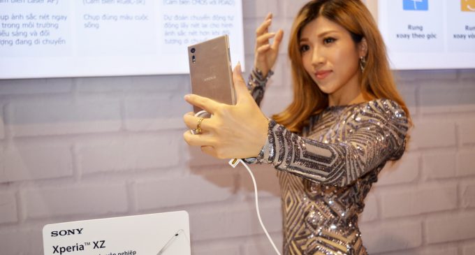 Sony ra mắt smartphone cao cấp Xperia XZ ở Việt Nam