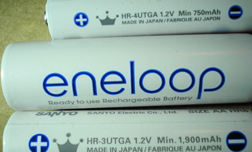 Chọn mua pin Eneloop