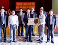 Huawei Việt Nam trao tặng các phòng máy tính cho 2 tỉnh Lào Cai và Yên Bái