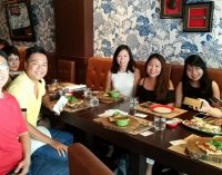 Tưởng lạ ai dè quen.