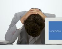 Facebook như con dao hai lưỡi