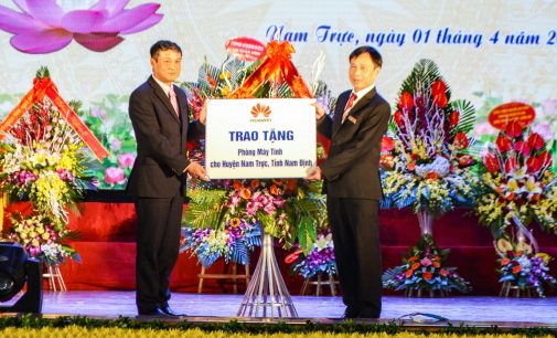 Huawei Việt Nam trao tặng phòng máy tính cho tỉnh Nam Định