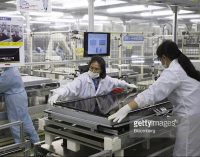 Sharp ăn nên làm ra trở lại dưới bàn tay của Hon Hai