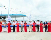 Con thuyền mơ ước:  dạy CNTT cho trẻ em nghèo vùng biển ra khơi