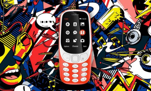 Nokia trở lại vừa cổ, vừa tân
