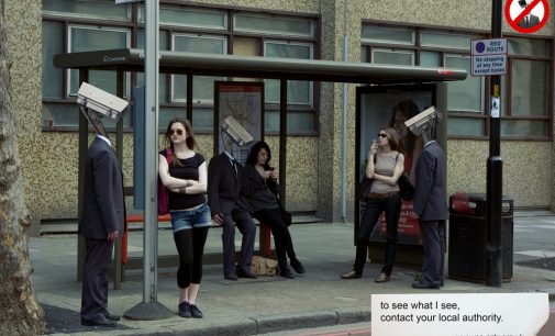 Camera công cộng làm tan nát gia đình