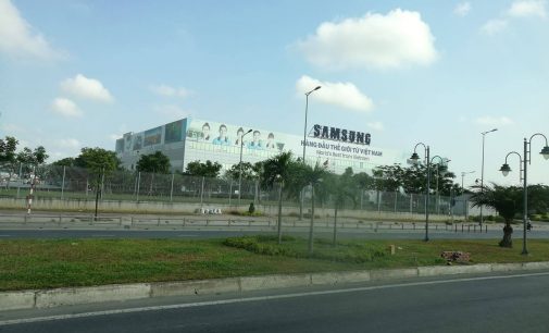 Thăm Trung tâm Kiểm định Chất lượng tại nhà máy Samsung SEHC (TP.HCM)