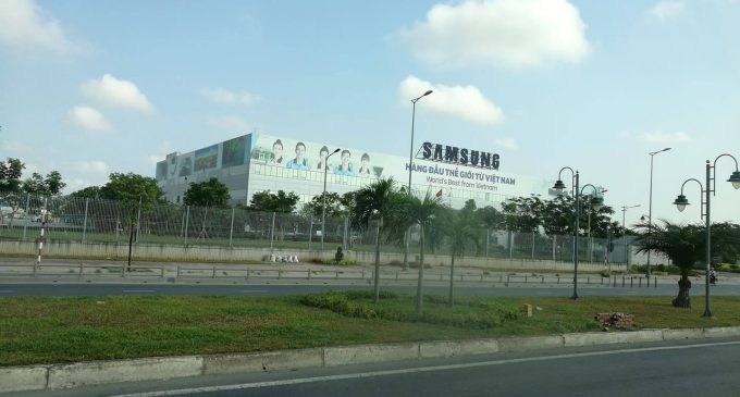 Thăm Trung tâm Kiểm định Chất lượng tại nhà máy Samsung SEHC (TP.HCM)