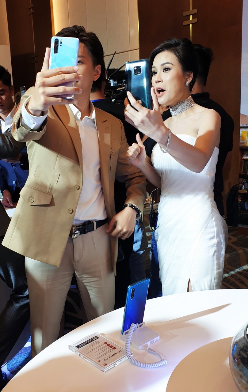 Những KOL, ngôi sao showbiz... tại sự kiện Huawei ra mắt dòng smartphone P30 series ở Việt Nam (TP.HCM ngày 2-4-2019)