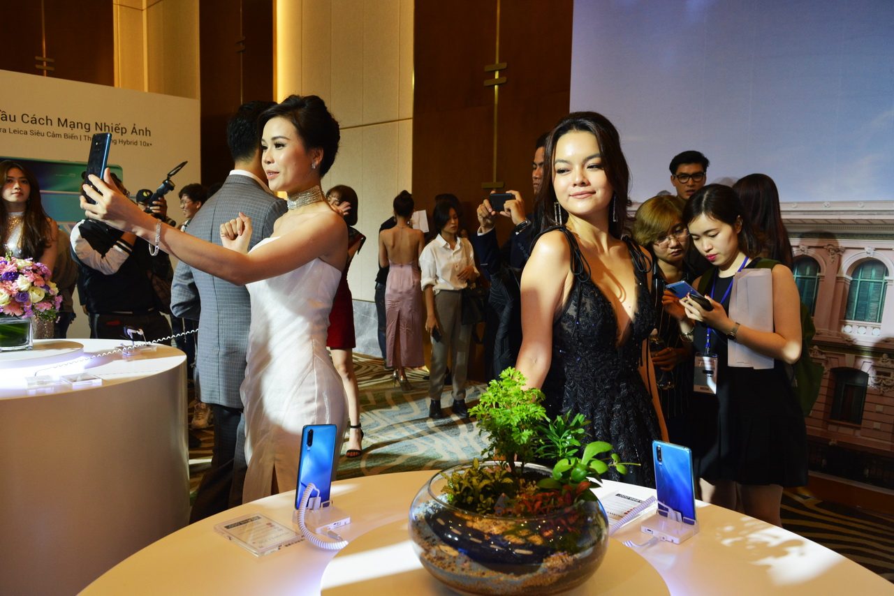 Những KOL, ngôi sao showbiz... tại sự kiện Huawei ra mắt dòng smartphone P30 series ở Việt Nam (TP.HCM ngày 2-4-2019)
