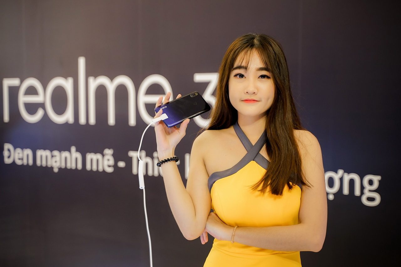 Sự kiện ra mắt smartphone Realme 3 tại TP.HCM chiều 4-4-2019
