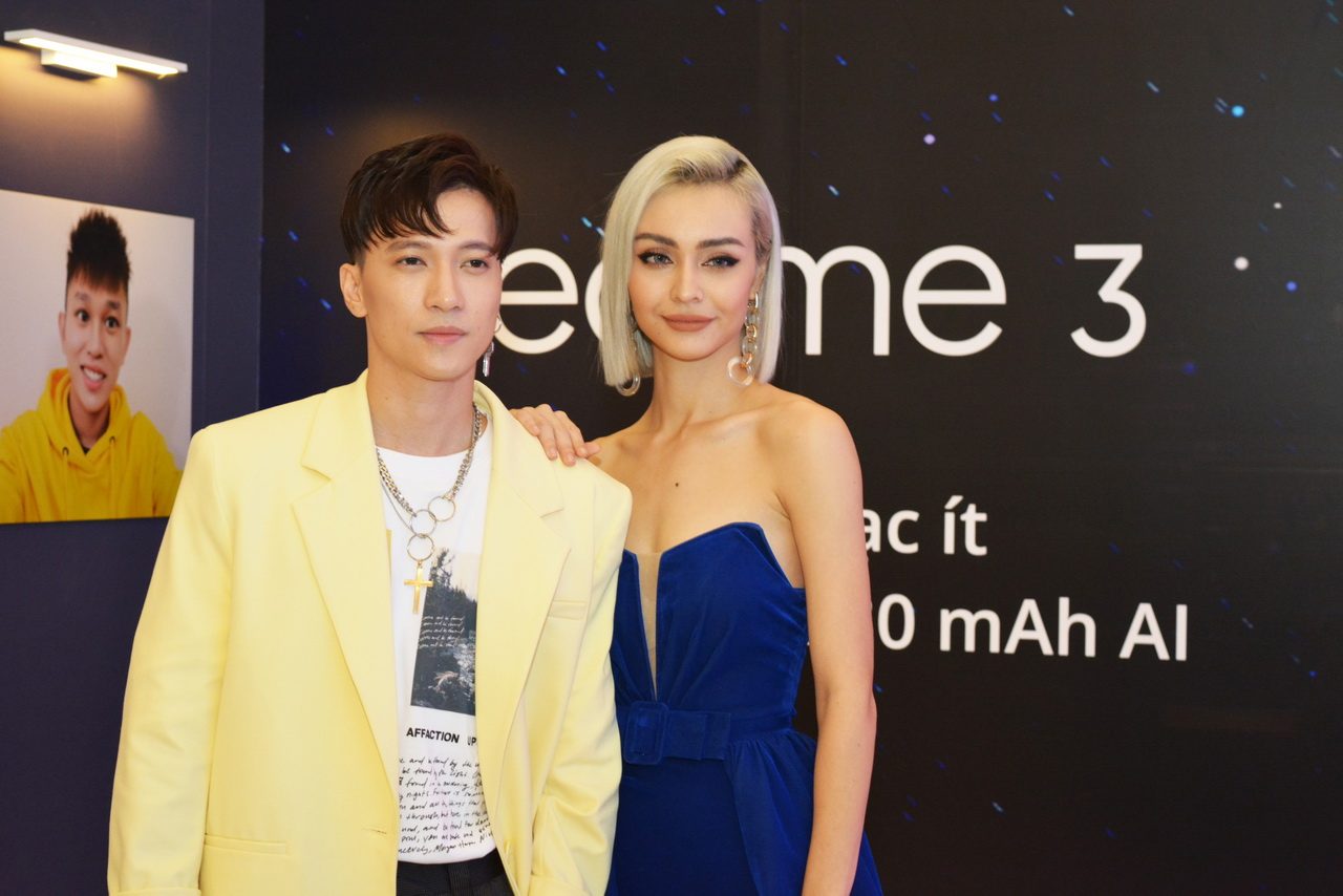 Những KOL, ngôi sao dự sự kiện ra mắt smartphone Realme 3 tại TP.HCM chiều 4-4-2019