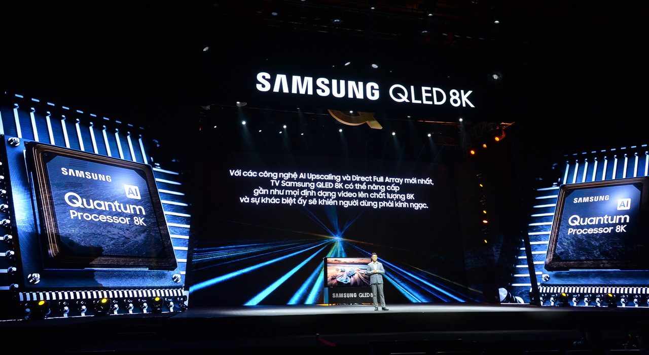 Ông Suh Kyung-wook, Tổng giám đốc Samsung Vina, tại sự kiện ra mắt TV Samsung QLED 8K 2019 ở Hà Nội ngày 10-4-2019.