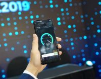 Điện thoại OPPO Reno 5G được sử dụng trong cuộc gọi 5G đầu tiên ở Việt Nam