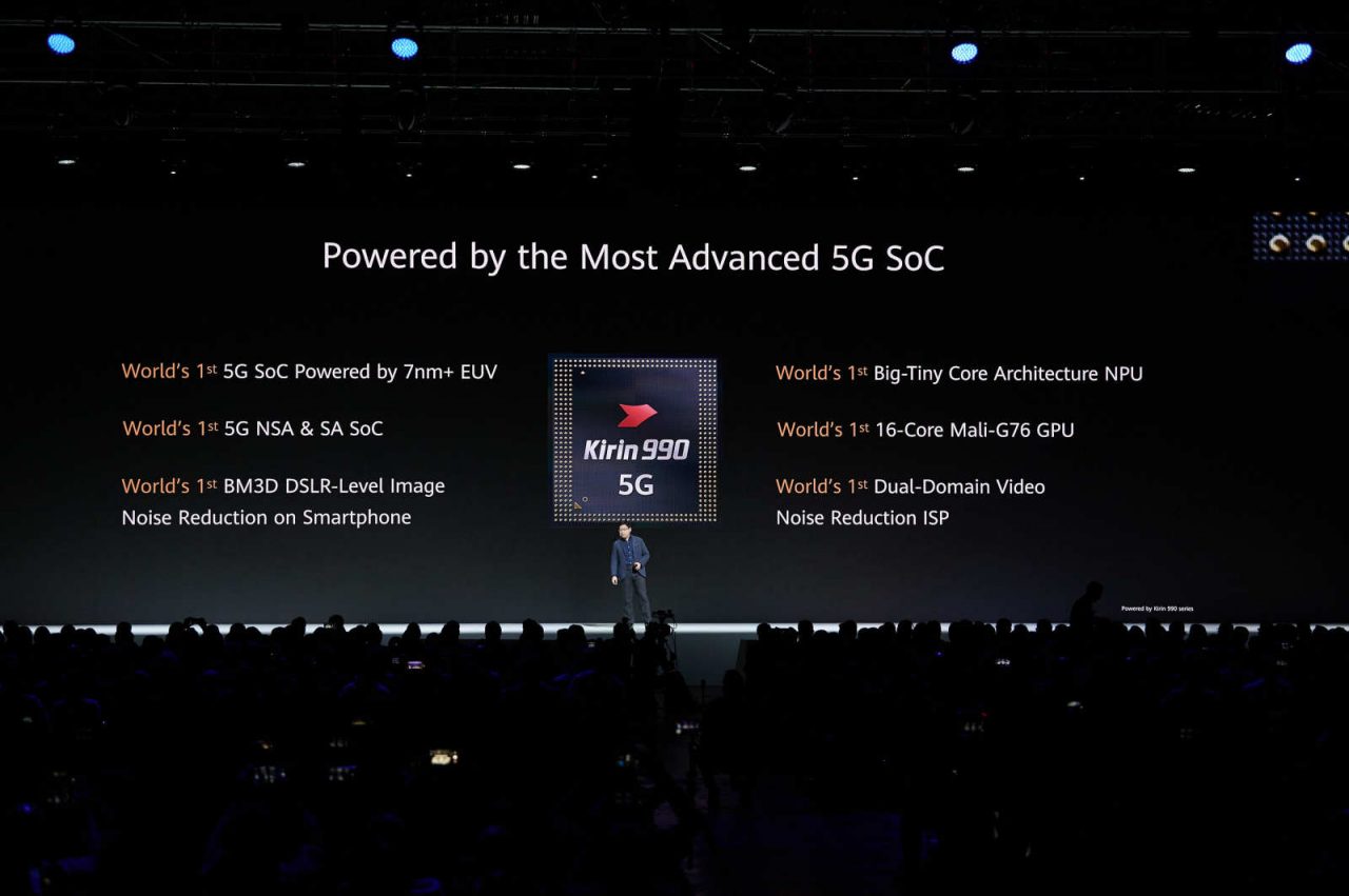 Huawei giời thiệu dòng smartphone Hauwei Mate 30 series trong sự kiện ra mắt toàn cầu tại Munich (Đức) sáng 19-9-2019.