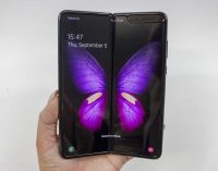 Smartphone màn hình gập Samsung Galaxy Fold bán tại Việt Nam trong tháng 11-2019 với giá trên 50 triệu đồng