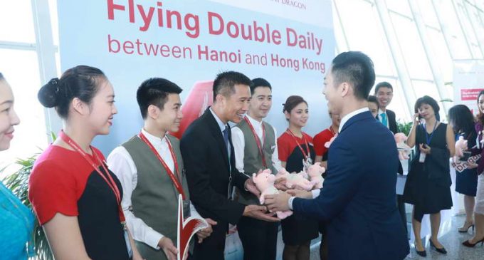 Cathay Dragon tăng tần suất bay hàng ngày giữa Hong Kong và Hà Nội