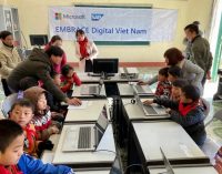 SAP và Microsoft tặng máy tính và đào tạo kỹ năng số cho học sinh vùng cao ở Việt Nam