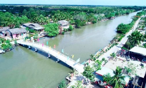 Gia đình OPPO Việt Nam xây cầu tặng nông dân Bạc Liêu