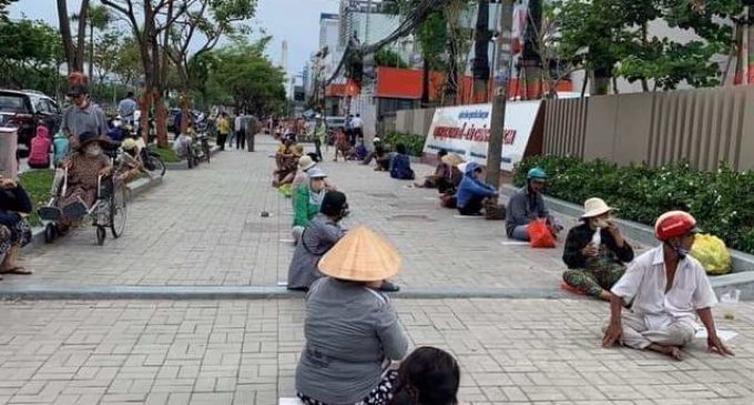 Làm từ thiện không phải là bố thí