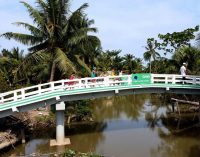 Grab và Quỹ Bảo trợ Trẻ em Việt Nam khánh thành cầu Út Ốm trong dự án “Xây cầu đến lớp”