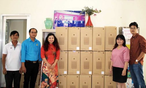 Xiaomi Việt Nam tặng 50 máy lọc không khí cho các trường mầm non ở quận Bình Tân
